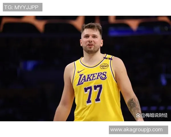 独行侠足球明星名单及其精彩瞬间全景展示