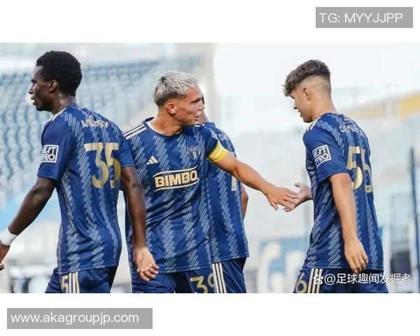 足球明星吉姆高清相片展示他的精彩瞬间与职业生涯成就